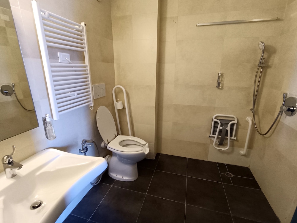 Luxury Room, Accessible, Balcony photo 2
