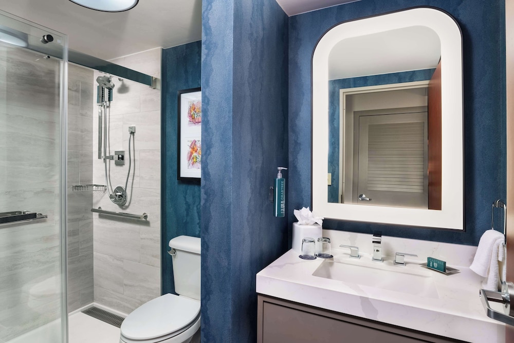 Suite, 1 Bedroom, Kitchen - Photo 26