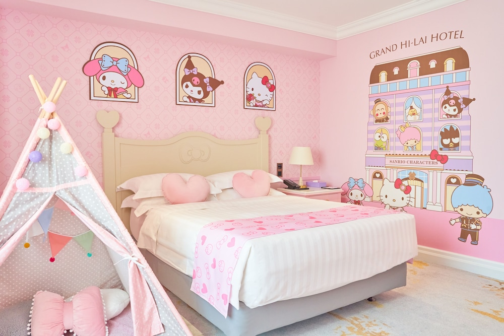 Sanrio Family Suite - Photo 6