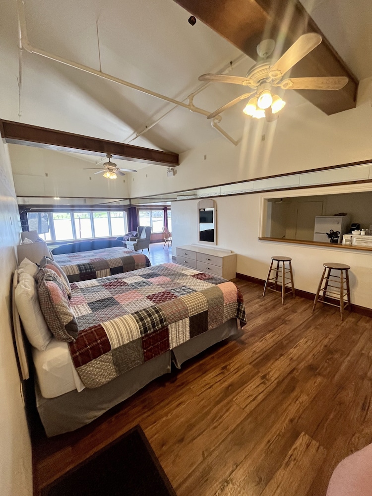 Suite photo 1