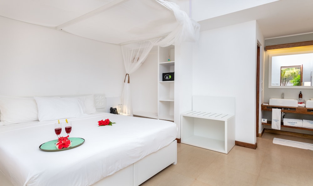 Beach Junior Suite photo 2