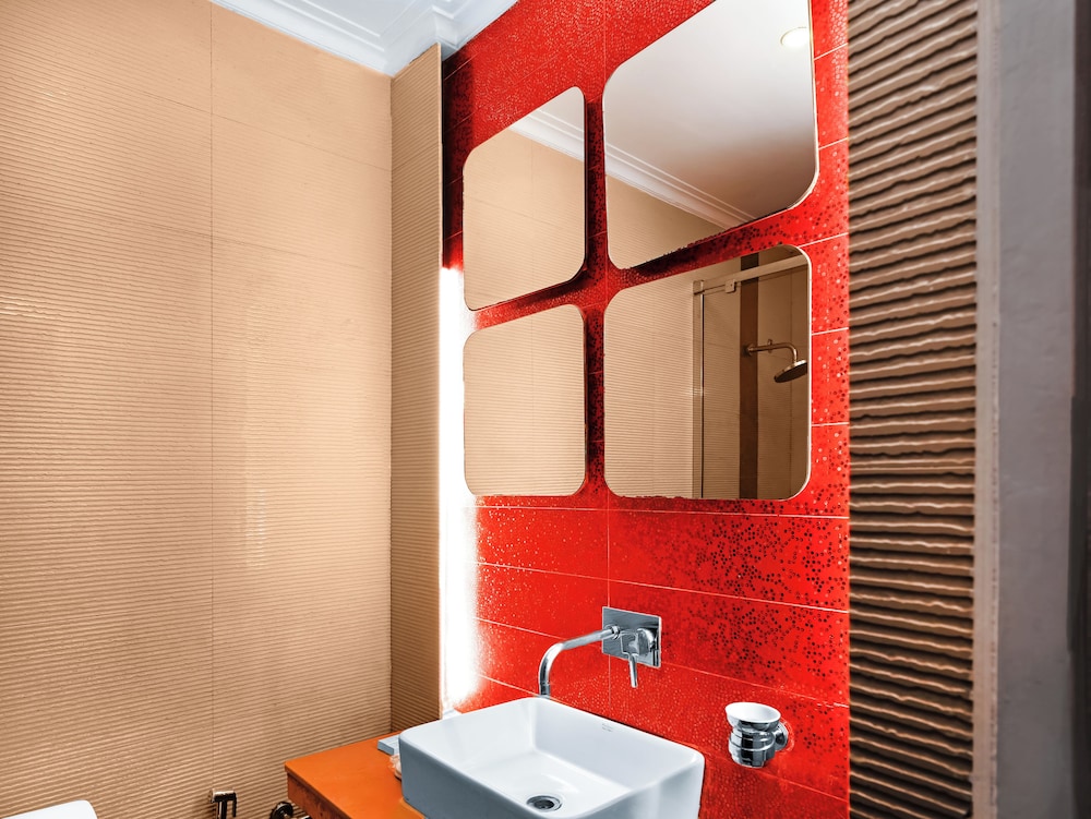 Deluxe Room - Photo 9