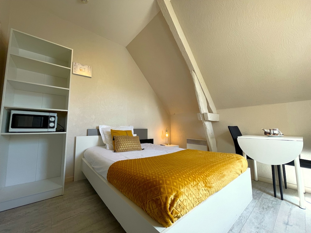 Economy Double Room photo 1