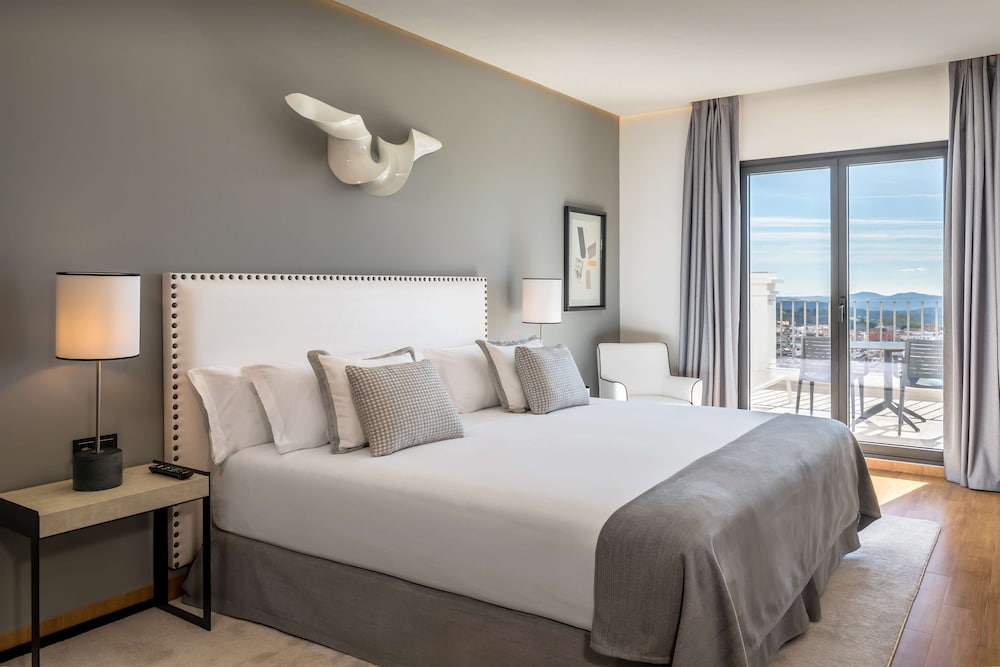 Deluxe Room, Terrace - Photo 1