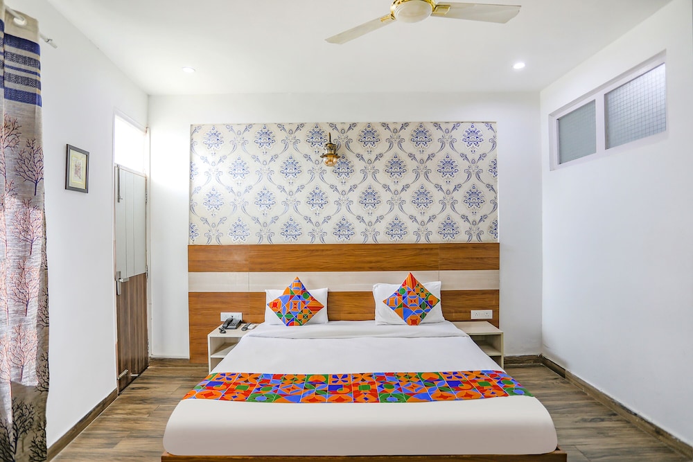 Deluxe Room - Photo 1