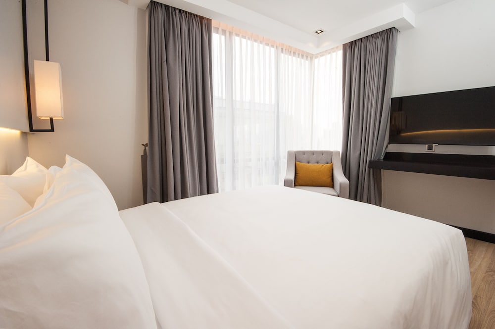 Deluxe Double Room, 1 King Bed - Photo 6