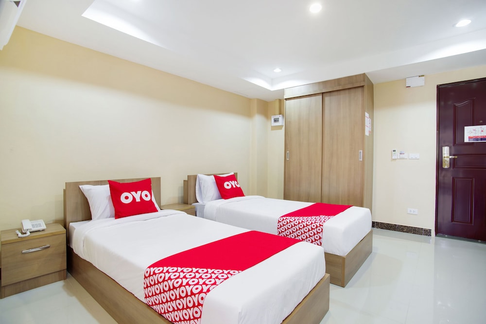 Standard Twin Room - Photo 5