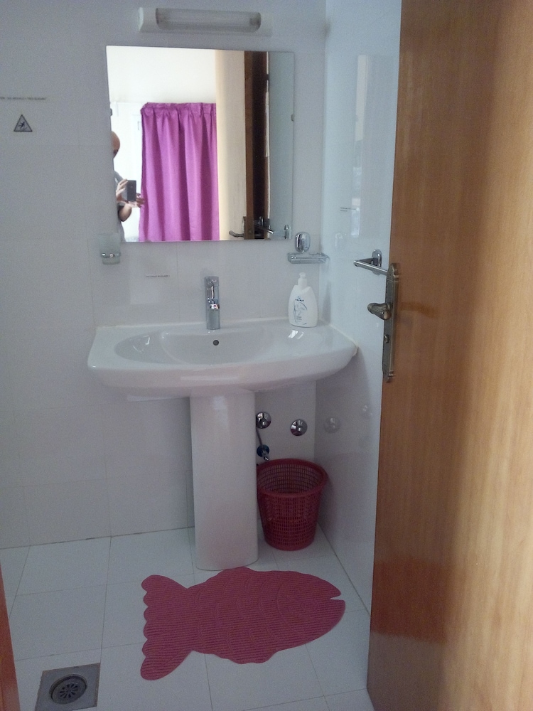Triple Room, 3 Twin Beds photo 3