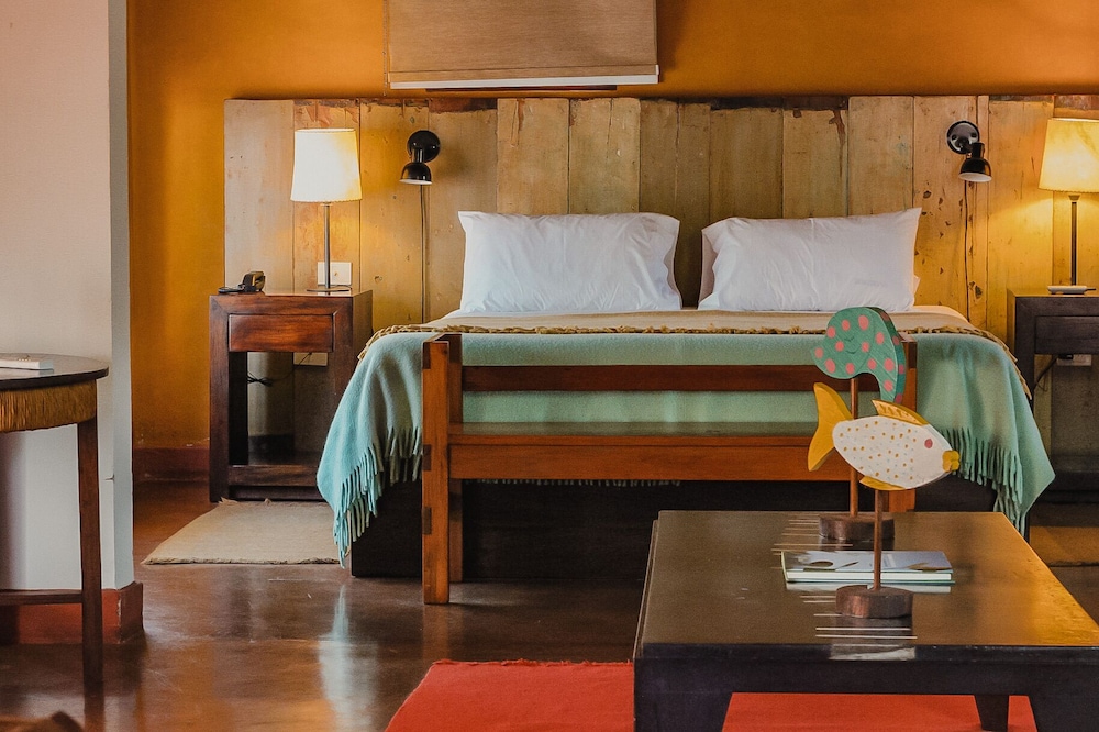 Superior Room, 1 King Bed photo 2