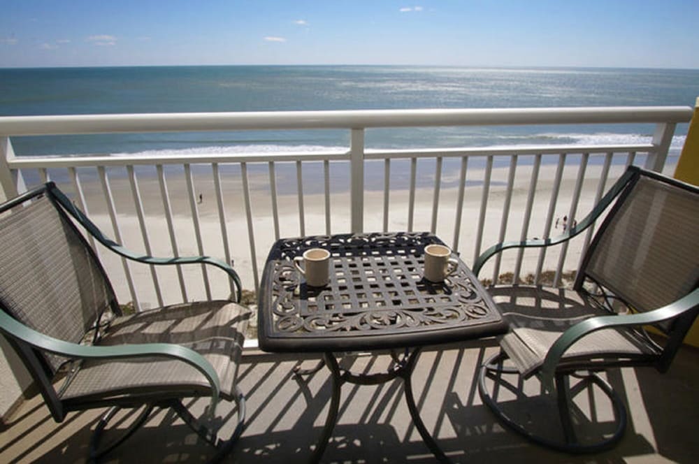 Condo, 1 Bedroom, Ocean View, Oceanfront (907) photo 3