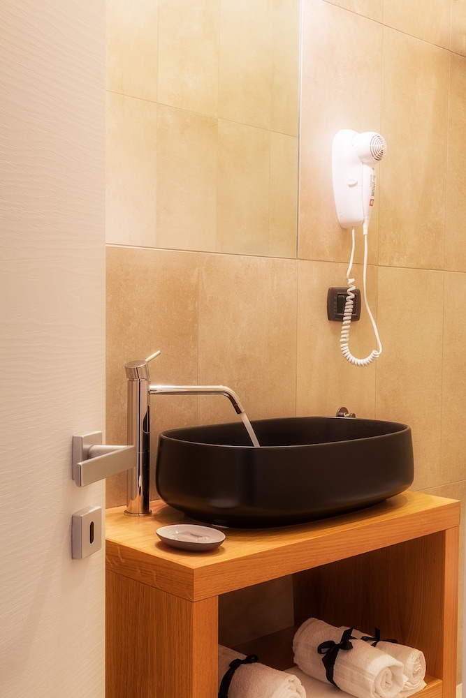 Deluxe Double or Twin Room photo 3