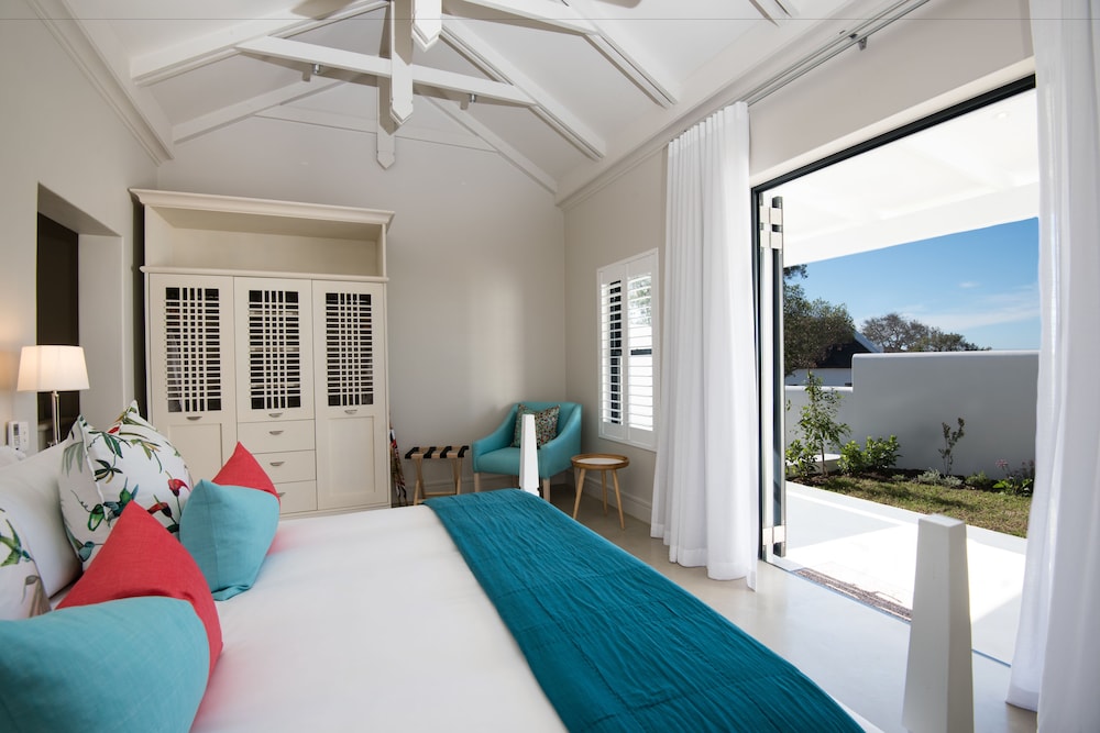 Luxury Suite, Garden Area photo 2