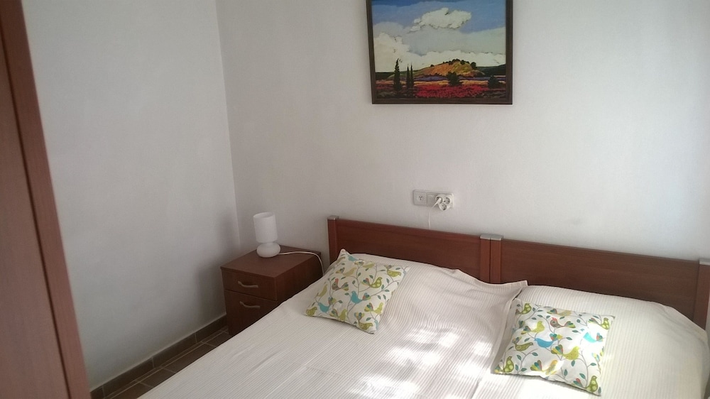 Basic Double or Twin Room photo 1
