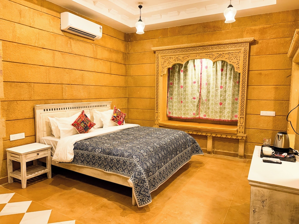 Royal Room
