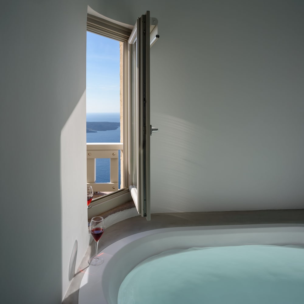 Suite, Jetted Tub, Sea View (Petit) - Photo 26