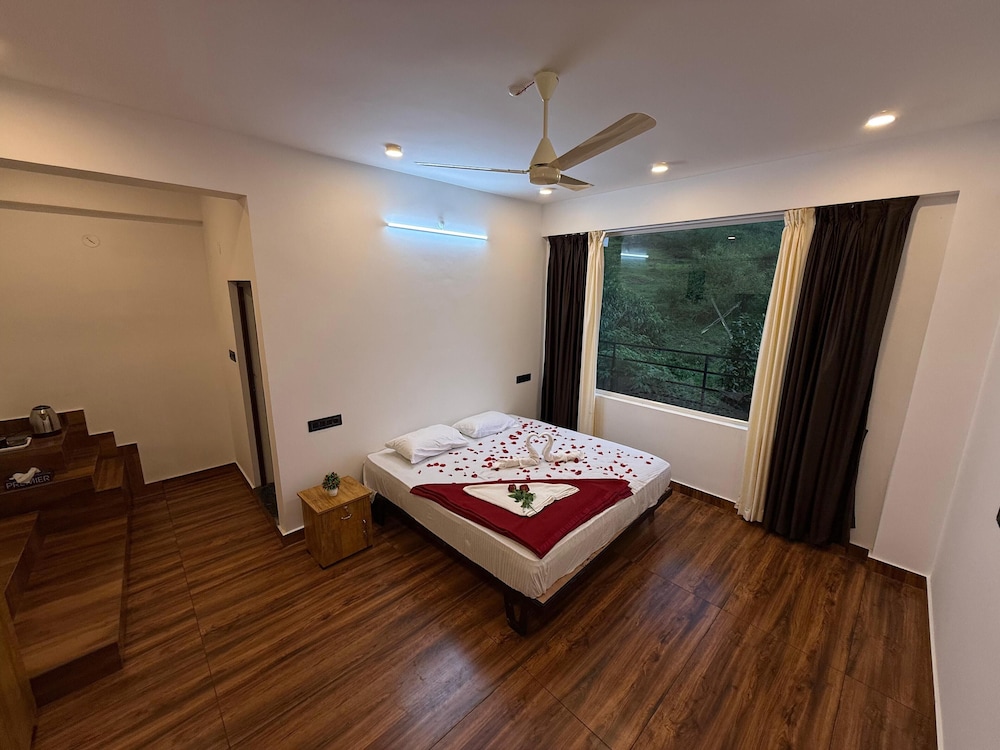 Premium Studio Suite photo 3