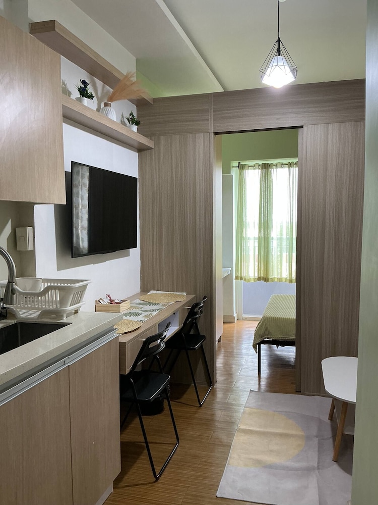 Condo, 1 Bedroom, Balcony, Garden View