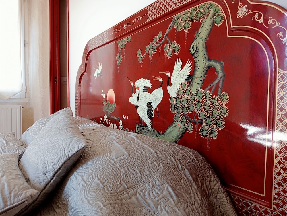 CHINE