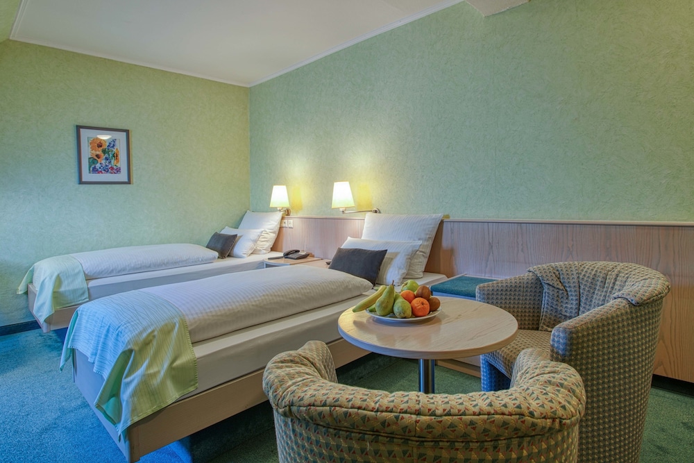 Twin Room (mit Dusche) photo 1