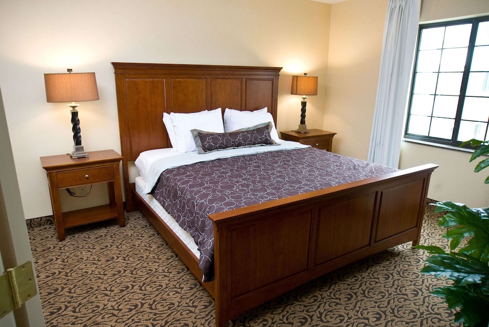 Studio Suite, 1 King Bed, Non Smoking - Photo 1