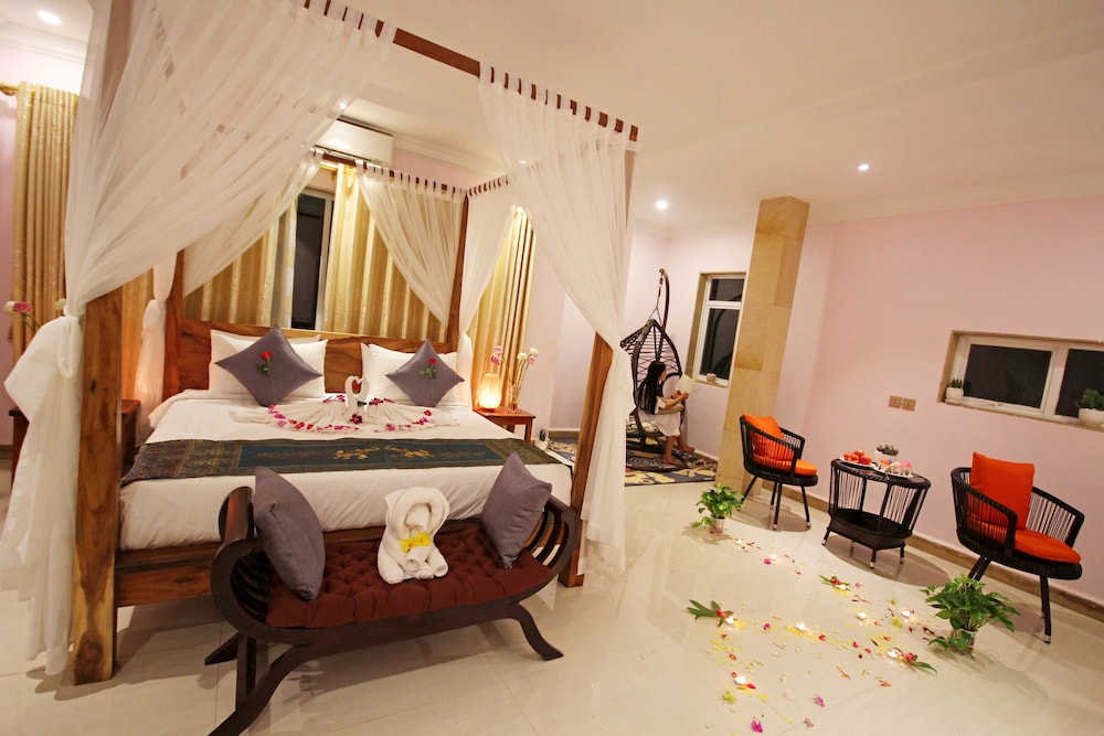 Deluxe Suite - Photo 7