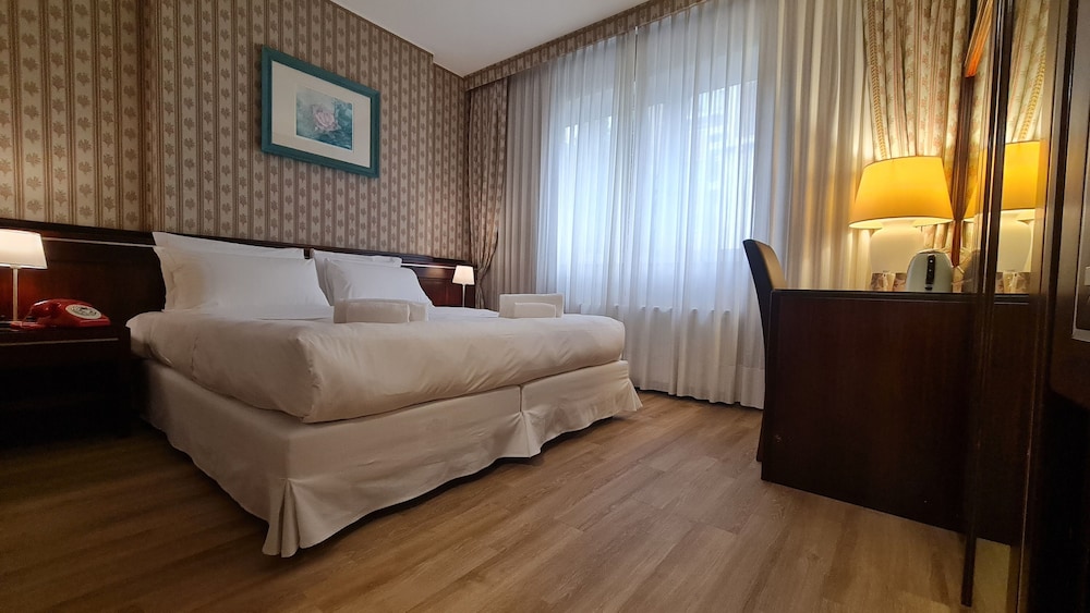 Superior Double or Twin Room - Photo 4