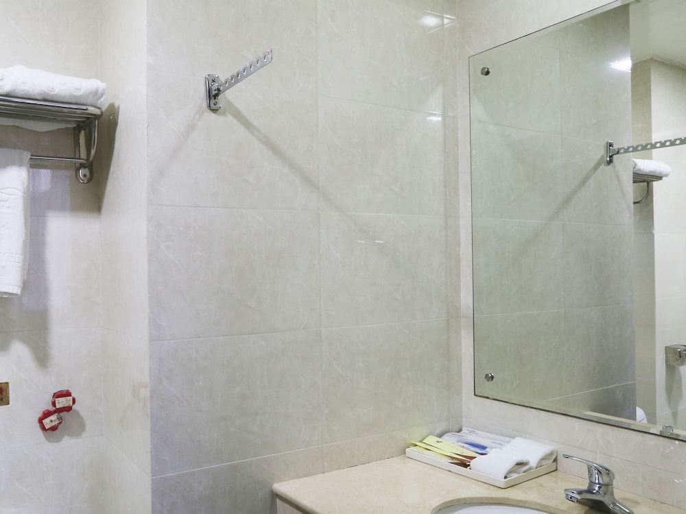 Superior Business Double Room - Photo 9