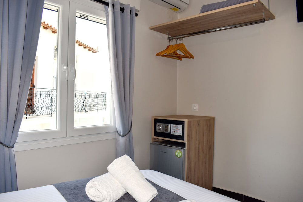Deluxe Double Room, City View