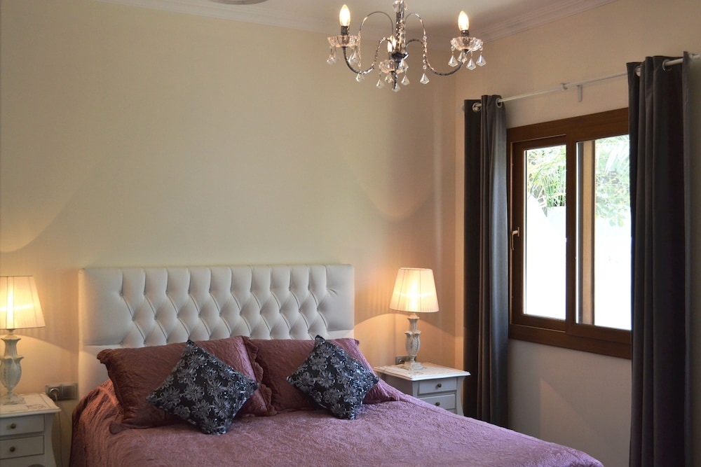 Traditional Suite photo 2