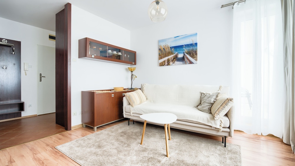 Apartment (8 D) photo 2