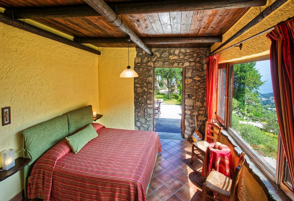 Superior Double Room, Garden View