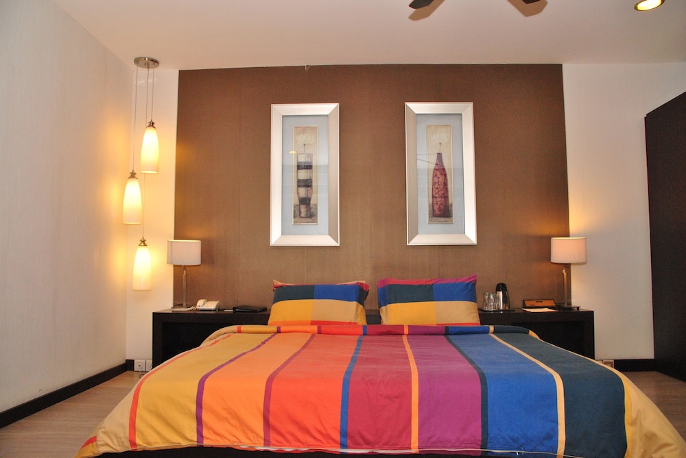 Executive Room - Photo 4