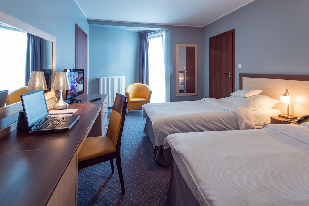 Economy Twin Room, 1 Bedroom, Non Smoking photo 2
