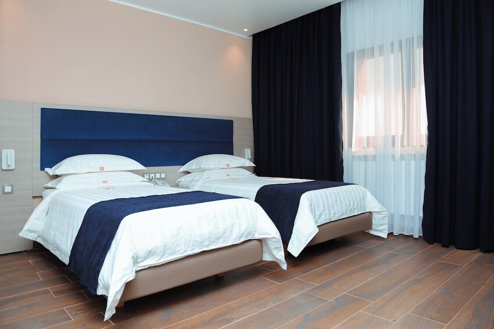 Double or Twin Room photo 2