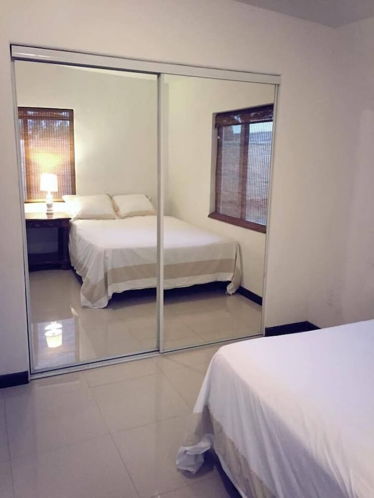 House, 3 Bedrooms photo 1