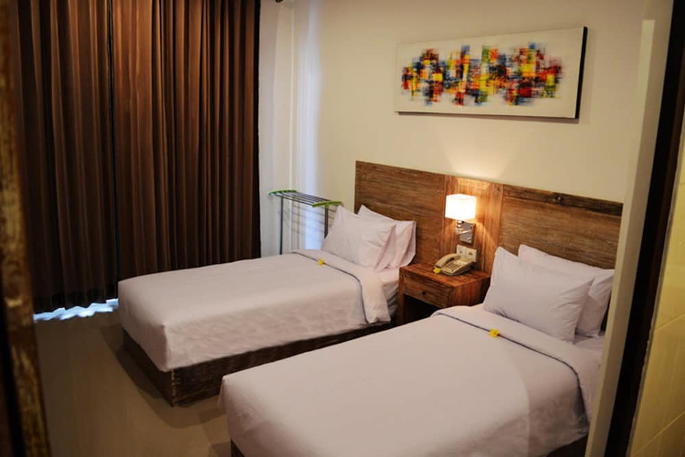 Twin Room, Pool View