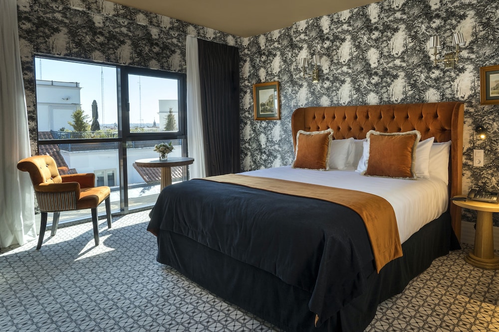 Premium Double or Twin Room - Photo 1