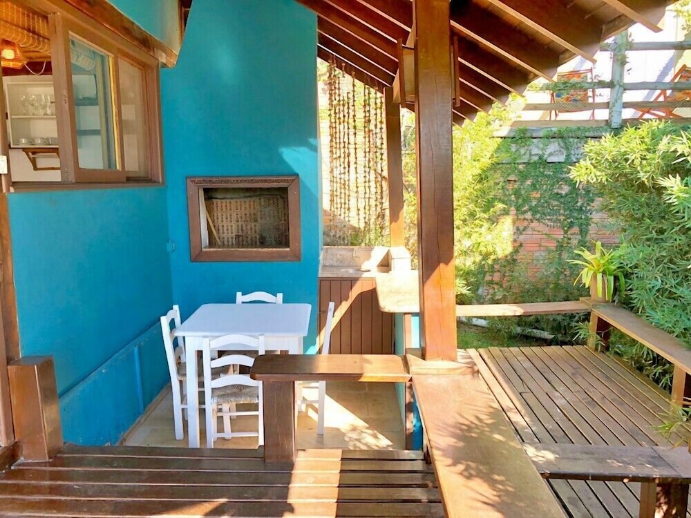 Traditional Duplex, 2 Bedrooms, 2 Bathrooms, Garden View photo 3