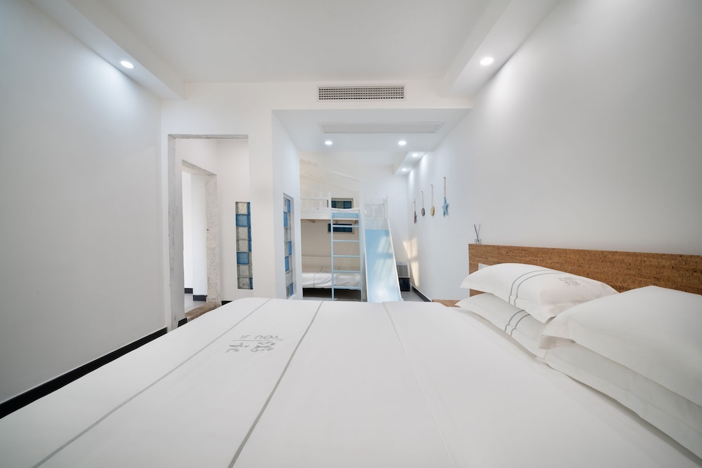 Senior Quadruple Room