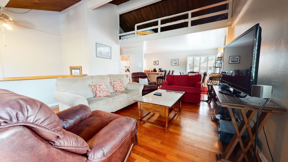 Condo, 3 Bedrooms