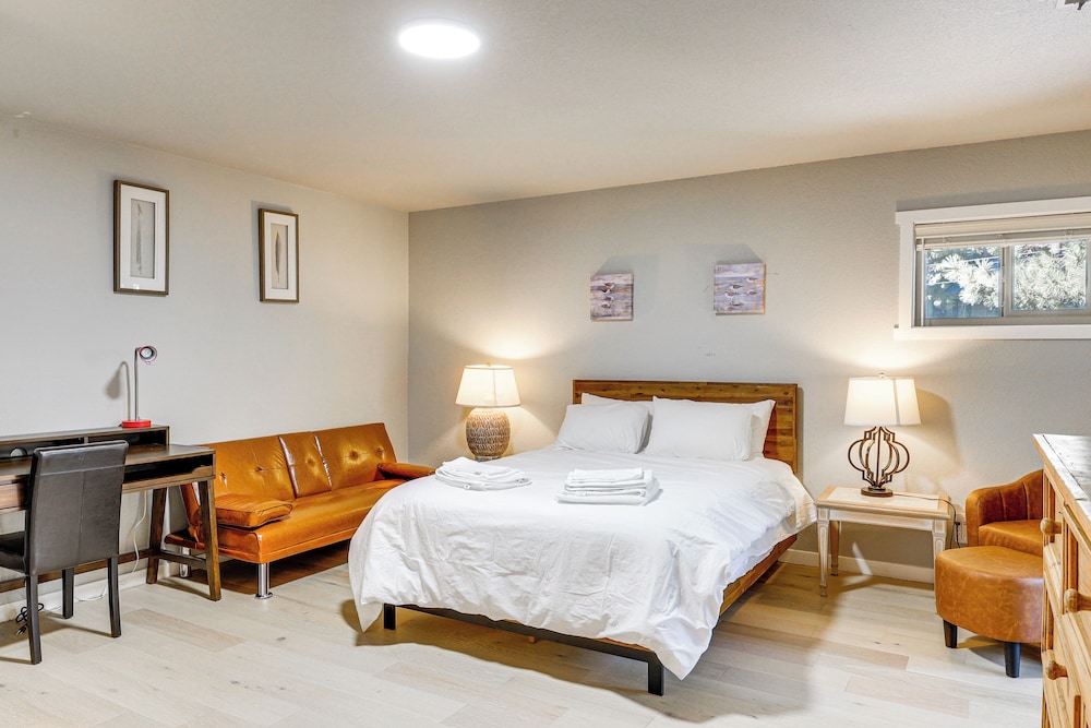 House (6 Bedrooms) photo 2