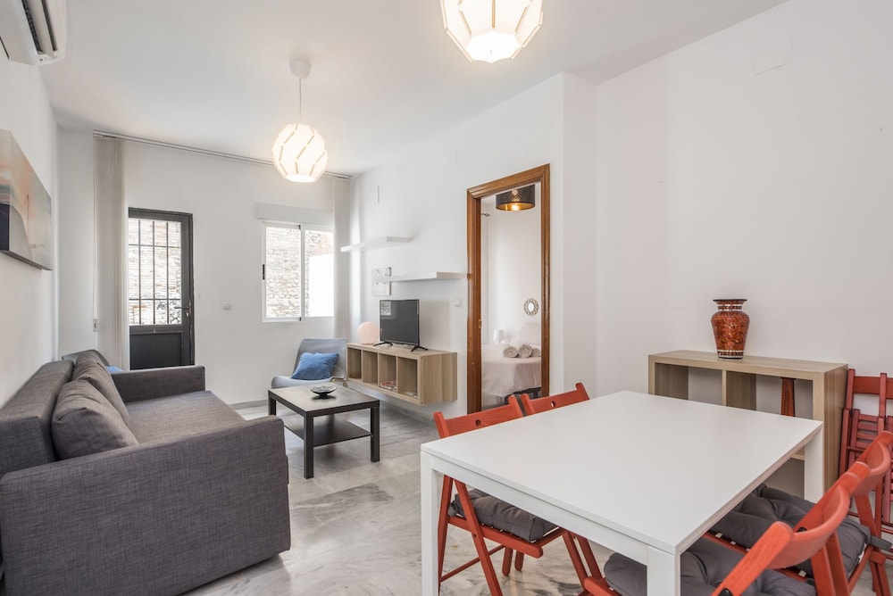 Apartamento, vista a la piscina