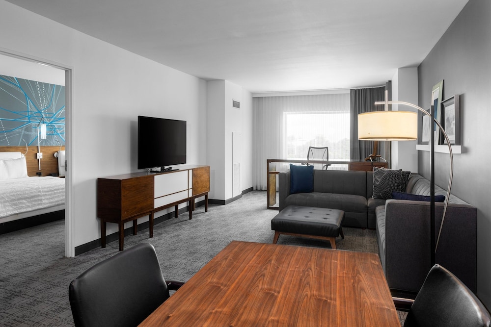 Suite, 1 Bedroom (Hearing Accessible) - Photo 3