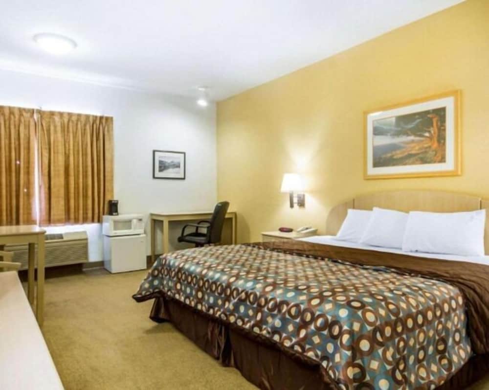 Room, 1 King Bed, Accessible, Non Smoking