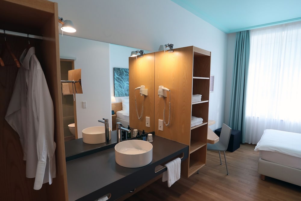 Cosy single room
