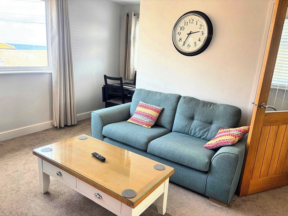 Family Apartment photo 2
