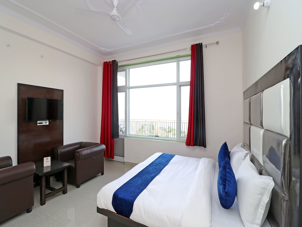 Standard Room photo 2