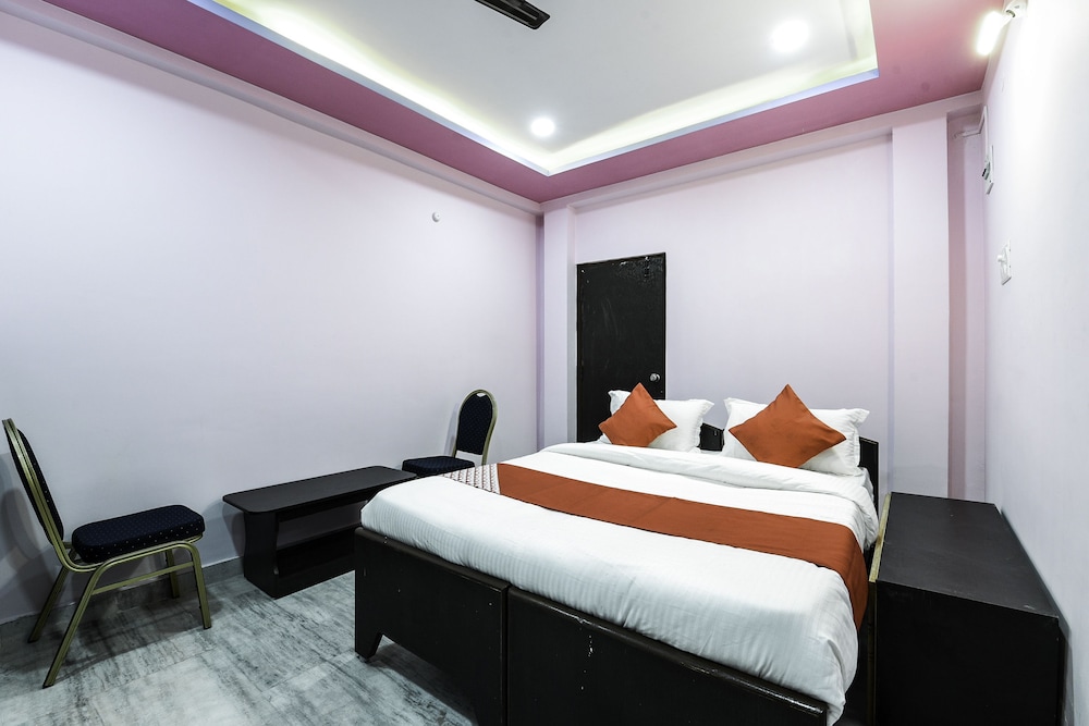 Double Room, 1 Queen Bed photo 3
