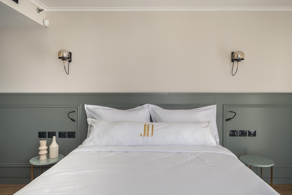 Premium Room, Balcony - Photo 1