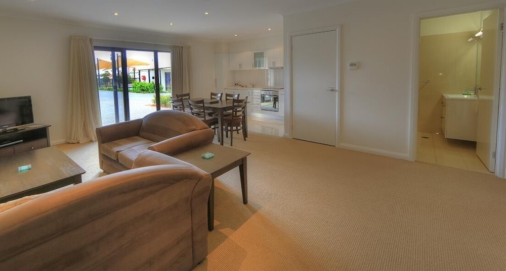 Family Apartment photo 3